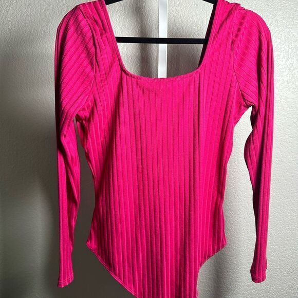 NWT Heatherly Women’s Pink Long Sleeve Peek a Boo Ribbed Bodysuit - Size L - Picture 2 of 7